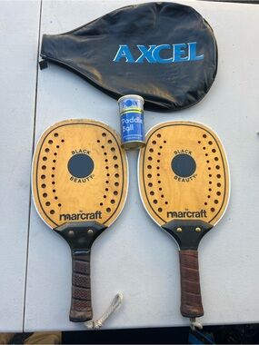 Vintage Marcraft Black Beauty Wood Paddleball Set Penn Balls Axcel Case 1970s